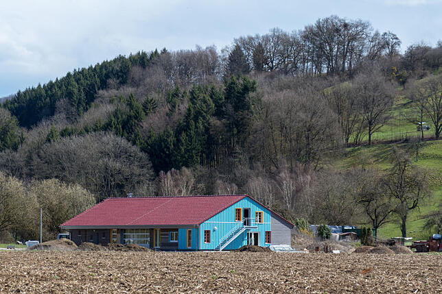 Das Abenteuerland gegenüber des Berolino-Kinderparks beim Lauchringer Freibad wird kommenden Monat eröffnet. Bild:Peter Rosa