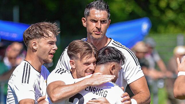 Kleiner Vorteil: Der Verbandsligist VfR Hausen startet mit sechs Minuspunkten in die neue Verbandsliga-Saison. Der SV 08 Laufenburg kann ...