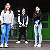 Trotz hoher Infektionszahlen sitzen sie täglich mehrere Stunden mit ihren Klassenkameraden im Präsenzunterricht: Lennard Nieß, Charlotte ...