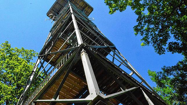 Gehört seit mehr als 100 Jahren zu den touristischen Highlights der Region: der Aussichtsturm auf dem Gehrenberg.