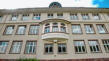 Es ist eng an der Friedrichschule Furtwangen. Die Stadtverwaltung will aber an einer Lösung arbeiten, wie Schulkinder nachmittags ...