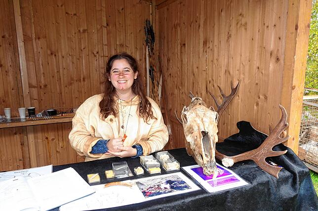 Maddy MacCartin, Masterstudentin für Archäologie an der Uni Tübingen, gab spannende Einblicke zu Fundstücken, die im Brudertal in der ...