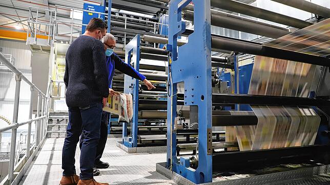 Ein Praktikum beim SÜDKURIER: Christian Bernardi hat beim Duoday auch die Druckerei kennengelernt.