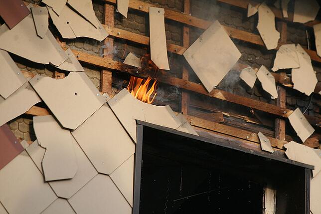 Bild 15: Weinhaus Schunk brennt aus &ndash; Bilder vom Brandort Teil 2
