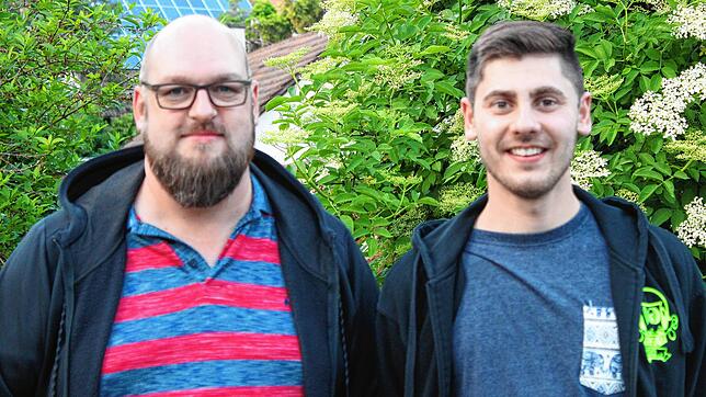 Philipp Schaub (rechts) übergibt nach zwei Jahren den Vorsitz im Kulturclub Nightlife an Mathias Weber.