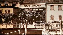 Das Café Walker in den 1960er Jahren. Davor war damals noch das Löwenbrückle. In den 1970er Jahren wurde die Promenade verbreitert und ...