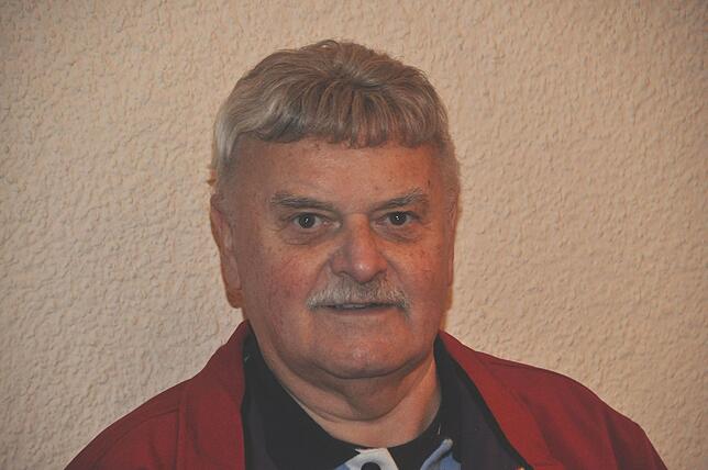 Manfred Frei, Gründer der Tiffany-Gruppe bei der Frauengruppe der Siedlergemeinschaft Unterlauchringen