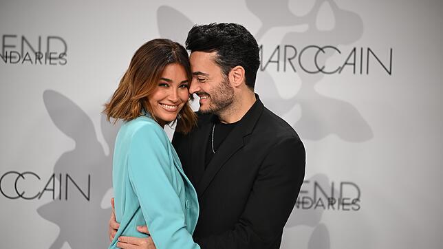 Jana Ina und Giovanni Zarrella während der Marc Cain-Fashion Show in der Arena Berlin.