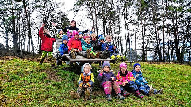 Die Kinder des evangelischen Waldkindergartens Küssaberg, der die Initiative Plastikfrei in Küssaberg zu der Idee inspiriert hat.