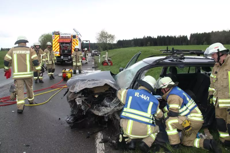 VS-Paffenweiler / VS-Tannheim: Schwerer Unfall auf der Landstraße 181 ...