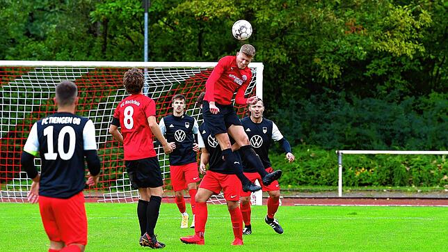 Höhenflug: Timo Keslinke und der FC Hochrhein kommen nach drei Siegen aus den ersten fünf Spielen mit viel Selbstvertrauen ins ...