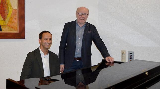 Gestalten den Übergang fließend: Der neue Schulleiter der Musikschule, Bernward Braun (links) und Norbert Dietrich.