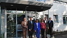 Unternehmer im Austausch mit der Politik (von links): Werner Rottler (Handwerkskammer), Oliver Maier (Wefa Inotec GmbH), Mutherem Aras ...