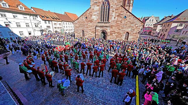 Bild : Die schönsten Bilder vom ersten Fastnachtskonzert auf dem Münsterplatz!