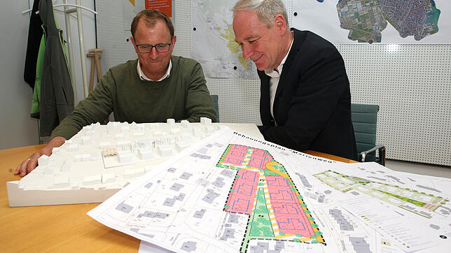 Bei der Planung des Litzelstetter Neubaugebiets Marienweg gibt es keinen Stillstand. Nicht nur Martin Grünmüller vom Amt für ...