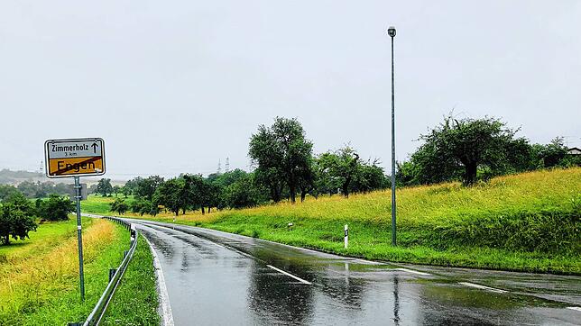 Am Ortsrand von Engen, zwischen Schwarzwaldstraße und der Kreisstraße nach Zimmerholz wird das neue Baugebiet ...