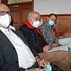 Karlheinz Fahlbusch und Heinz Kropp vom VdK Pfullendorf und Karlheinz Gonschorek (von links) vom Seniorenring Sigmaringen notierten, was ...