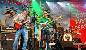 Die Band „Blues Vaccine“ tritt bei der Premiere von „Lakeside Wheels & Needles“ im Seepark in Pfullendorf auf, hat aber noch kein Geld ...