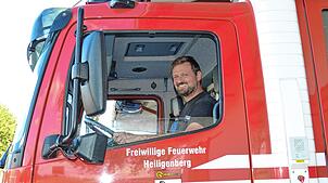Kommandant Fabian Eckert kann sich auch beim Herbstfest auf seine Mannschaft verlassen. Fotos: Karlheinz Fahlbusch