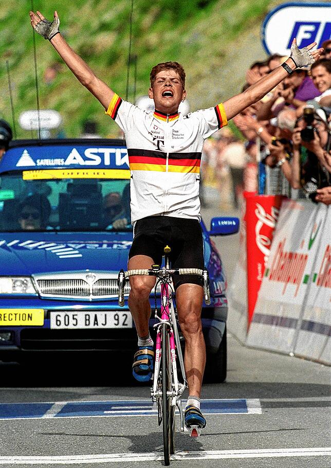 Die Stadt Bad Dürrheim widmet dem Radsportler Jan Ullrich – hier bei der zehnten Etappe der Tour de France 1984 – ein temporäres Museum.