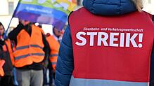 Die EVG verhandelt mit der Deutschen Bahn über höhere Löhne für die Beschäftigten. Drohen weitere Streiks?