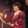 Sophie Schubert, damals noch Kabusreuther, tritt an Dreikönig 1985 zum ersten Mal als d&lsquo;Nelleburgere auf. Das historische Häs habe ...