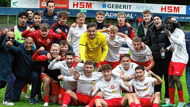Bild : Der SC Pfullendorf besiegt FC Teningen mit 2:0! Wir haben die besten Bilder!