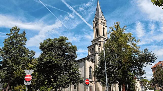 Investiert die evangelische Kirche auch künftig Geld in den Unterhalt der Lutherkirche? Allein die Sicherung der Statik kostet laut ...