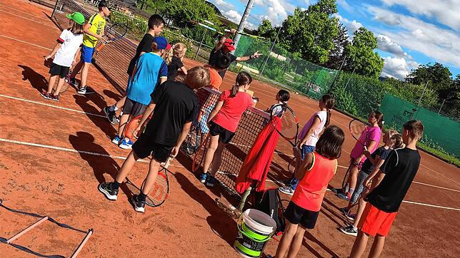 Der Tennisclub Küssaberg will die Nachwuchsausbildung stärker in den Fokus rücken und wünscht sich neue Trainingsutensilien.