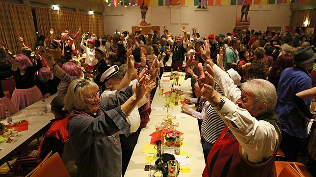 Hoch her ging es bis zum Ende im Saal des Bürgerhauses – da war es bereits weit nach Mitternacht.