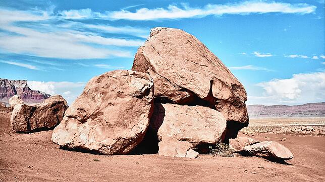 Tino Kukulies‘ „Rock Point II“ (C-Print, 2020).