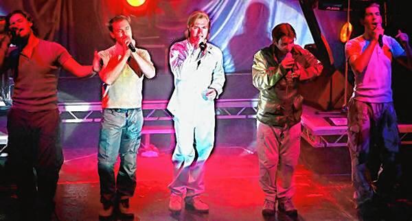 Auch Irland mischte im Boygroup-Zirkus der 90er mit: Boyzone hieß die Band, die 1993 im Rahmen einer Castingshow gegründet wurde. Nach ...
