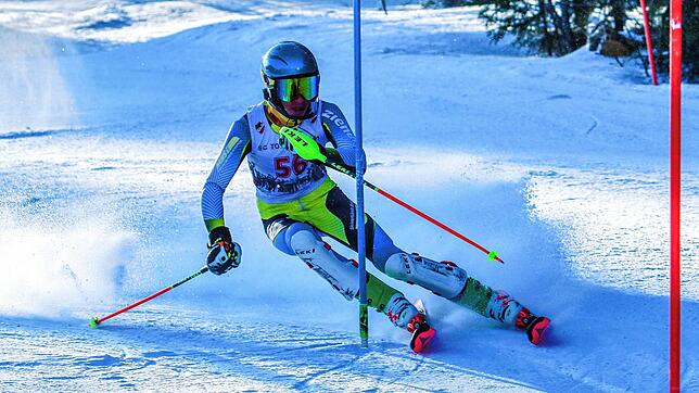 Durchgekommen: Samuel Laule (SC Wehr) fuhr im Slalom beim Deutschen Schüler-Cup in Todtnau auf Platz 25. Bild: Martin Siegmund