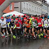 Einige bestreiten den Nikolauslauf trotz sechs Grad mit kurzen Hosen. Bilder: Claudia Ladwig