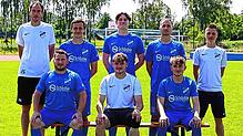 Hintere Reihe von links: Bernd Krebs (Co-Trainer), Jan Weber, Sidney Strauss, Ronald Parti, Dennis Weiß (Trainer) Vordere Reihe von ...