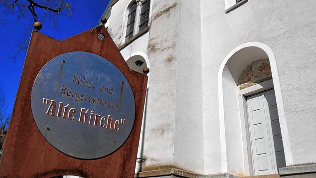 Im Vorfeld der Bürgermeisterwahl in Volkertshausen lädt der SÜDKURIER am Mittwoch, 8. Oktober, um 19 Uhr zur Wahlarena in die Alte Kirche.