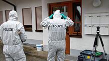 Die Spurensicherung sucht im März 2024 den Tatort in Lienheim ab (Archivbild). Die Staatsanwaltschaft kommt nun zu dem Schluss, dass der ...