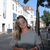 "Ich habe mir Sommerschuhe, T-Shirts und Kinderkleider geleistet." Nunzia Salerno, Singen