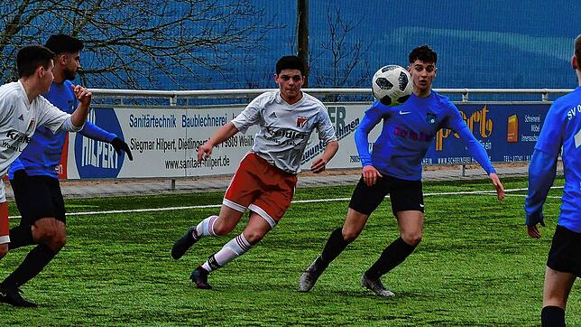 Zwangspause: Wie soll es im Juniorenfußball nach der Corona-Krise weiter gehen? Über viele Szenarien wird derzeit nachgedacht. Auch die ...