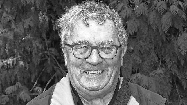 Er liebe den Altstadtlauf, und er lebte für ihn: Günter Regele vom TV Konstanz, hat sich um den Sport in der Stadt verdient gemacht. Und ...