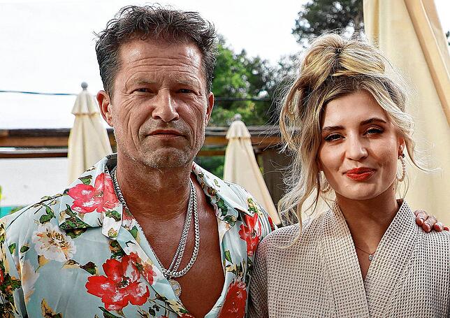 Die Schauspieler Til Schweiger und Tochter Luna Schweiger am Set des Films “Hollywood and crime„ in Schweigers Hotel ...
