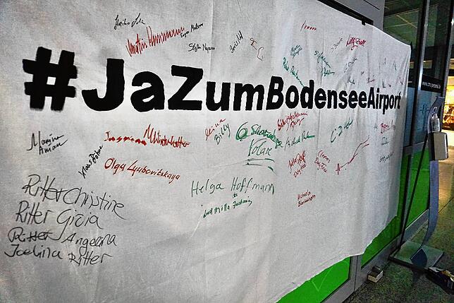 Mit seiner Kampagne &bdquo;Ja zum Bodensee-Airport&ldquo; forderte die Gewerkschaft Verdi nach den Sommerferien den Erhalt des ...