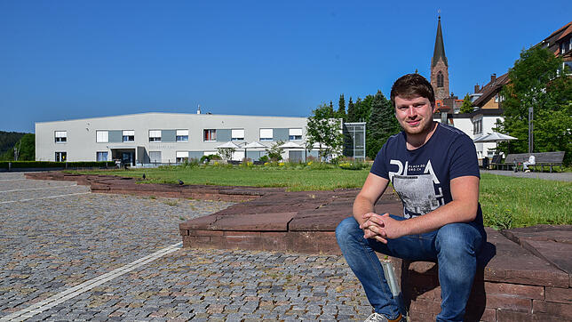 Auf der Dachterrasse genießt Michael Gausmann gerne die Sonne.