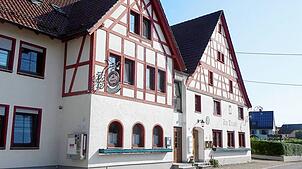 Ein Verein mit dem Namen „Dorfgemeinschaft Kreenheinstetten“ will das Gasthaus in Zukunft betreiben. Geplant ist, dass die Traube ...