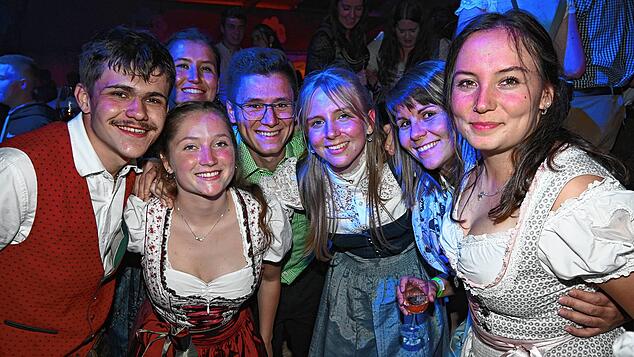 Bild : Weiler Erntedankfest sorgt für ausgelassene Stimmung