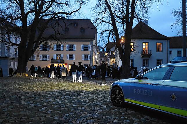 Die Polizei ist präsent, aber bei keiner Störung gefordert.