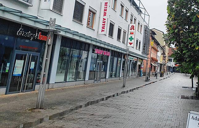 Auch in der Bad Säckinger Fußgängerzone darf bis 15. Februar kein Alkohol mehr konsumiert werden.