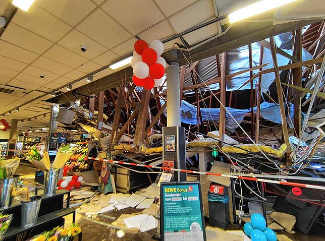 Bild 12: Unwetter in der Region, Unruhe bei ZF und Spektakel am Bodensee: Das haben Sie in den Ferien verpasst
