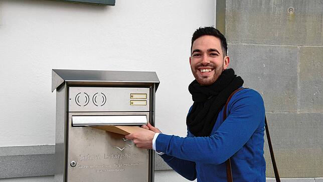 Christoph Stolz hat seine Bewerbung für die Bürgermeisterwahl abgegeben. Er möchte der Nachfolger von Matthias Weckbach werden.