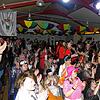In der Alpenblickhalle geht es rund. Das Motto des diesjährigen Zunftballs der Glasbläserzunft lautet „Maskenball in Venedig“. Viele ...